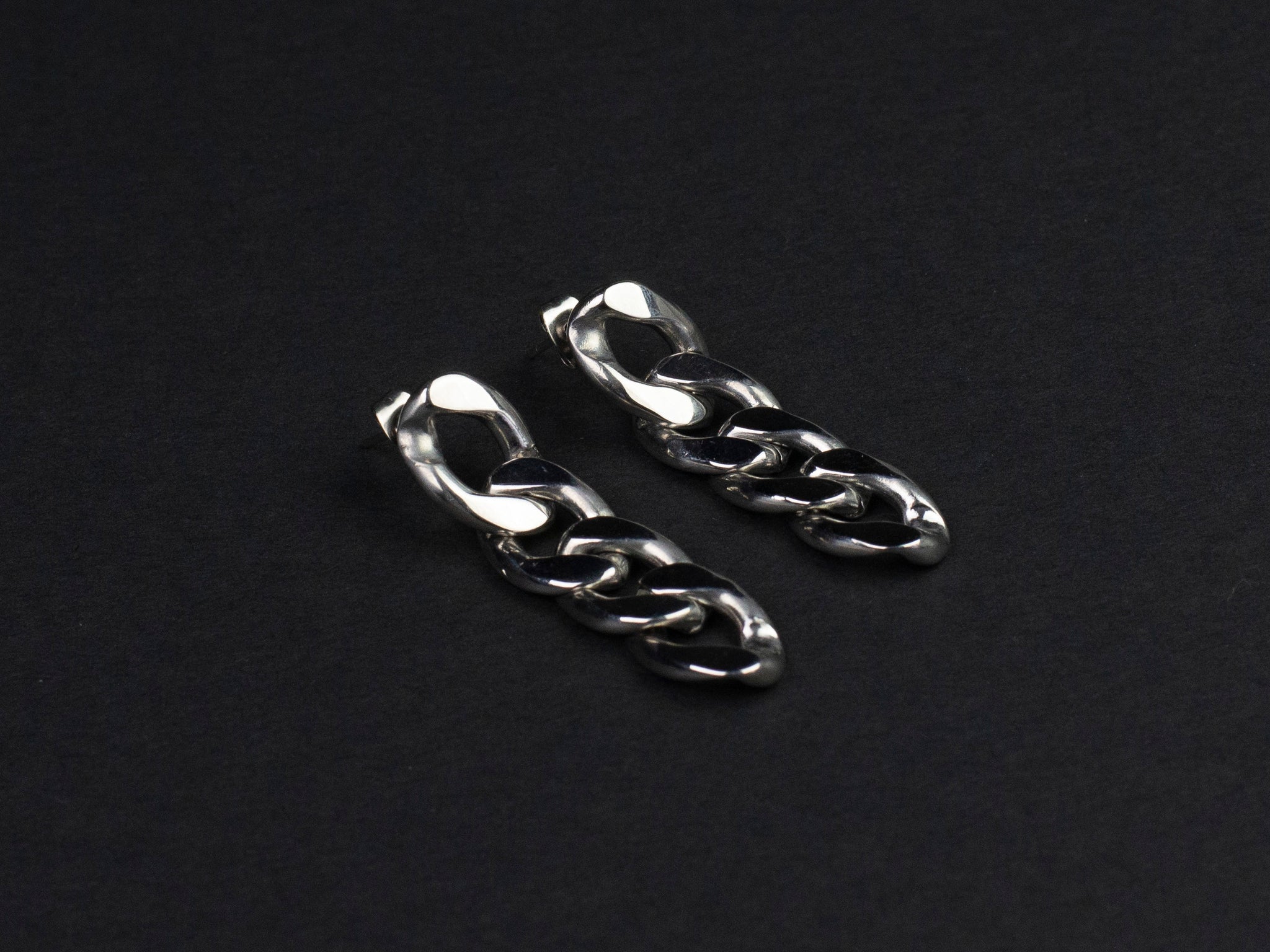 Silver chain link earrings